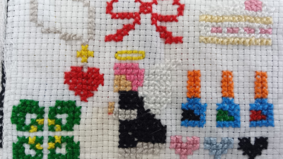 スウェーデン刺繍に取り組みました！